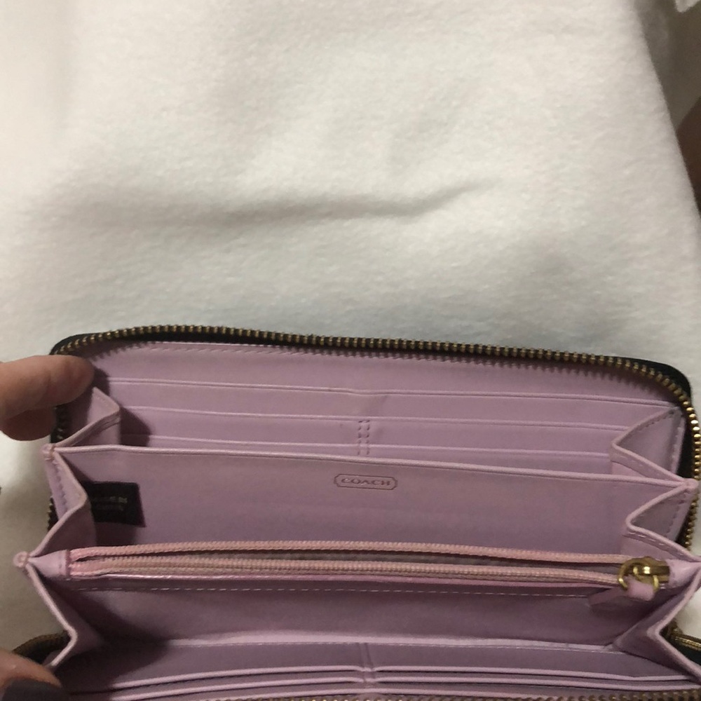 Wallet - Picture 2 of 3